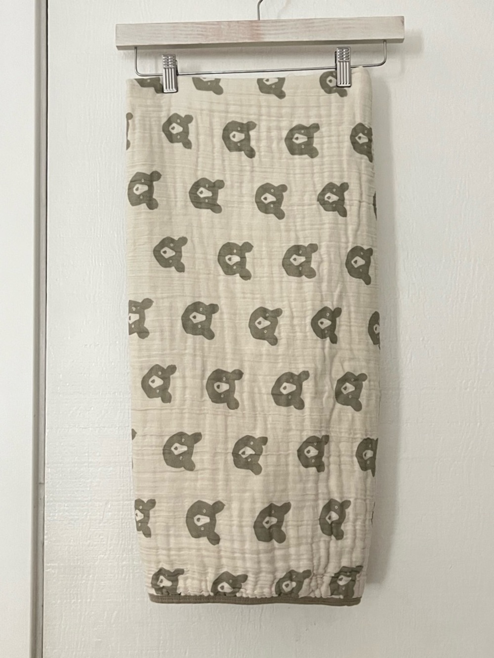Rylee + Cru Cream Sage Organic Cotton Quilt Blanket Bear Pattern